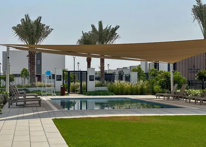 Private Frank Porter - La Rosa 6 Dubai