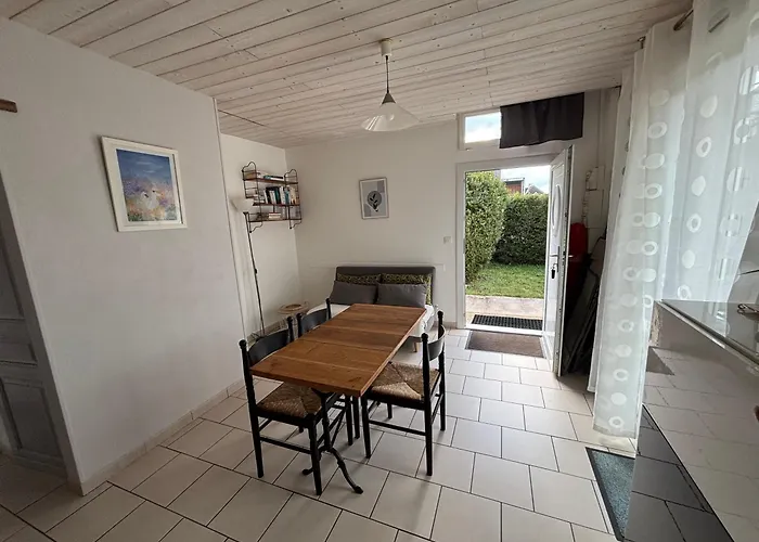 Private Villas in Cahors