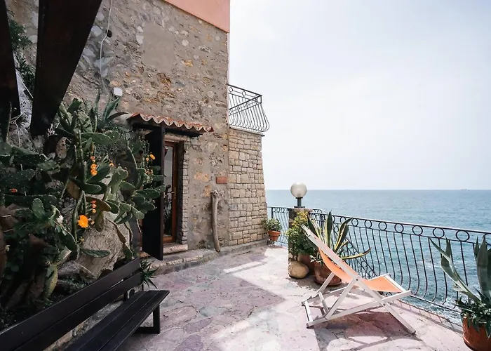 Private Villen in Tellaro