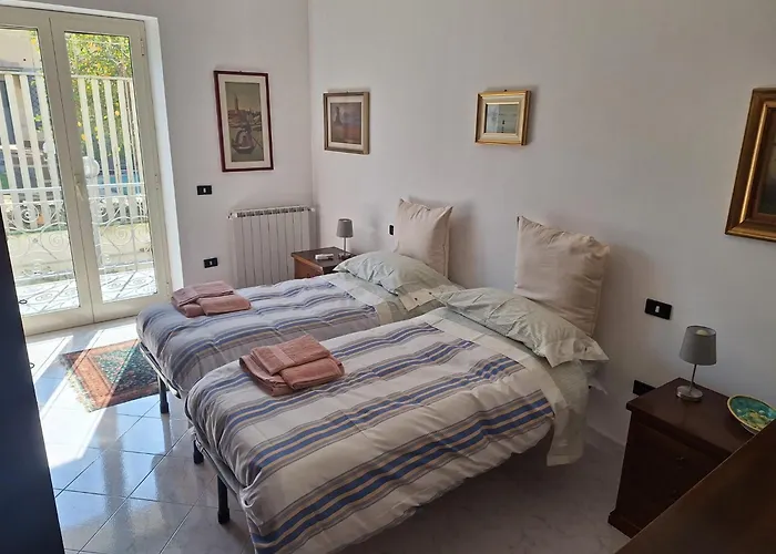 Ville private a Varcaturo
