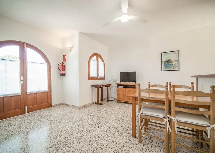 Private Villas in Playa d'en Bossa