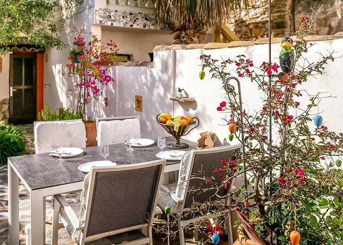 Private Villas in Arta