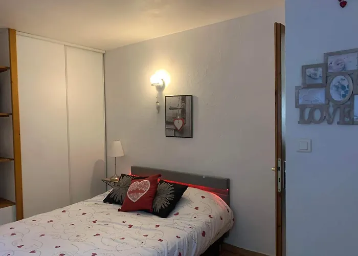 Private Villas in Maillane