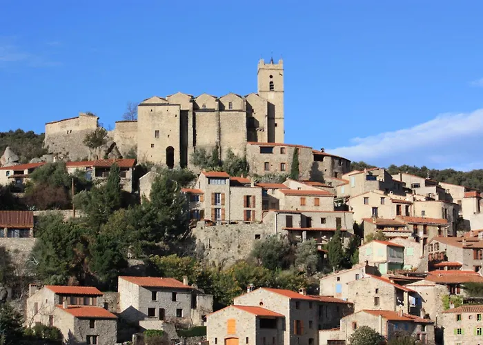 Private Villas in Prades (Pyrenees-Orientales)