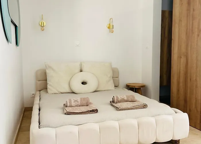 Private Villas in Nans-les-Pins