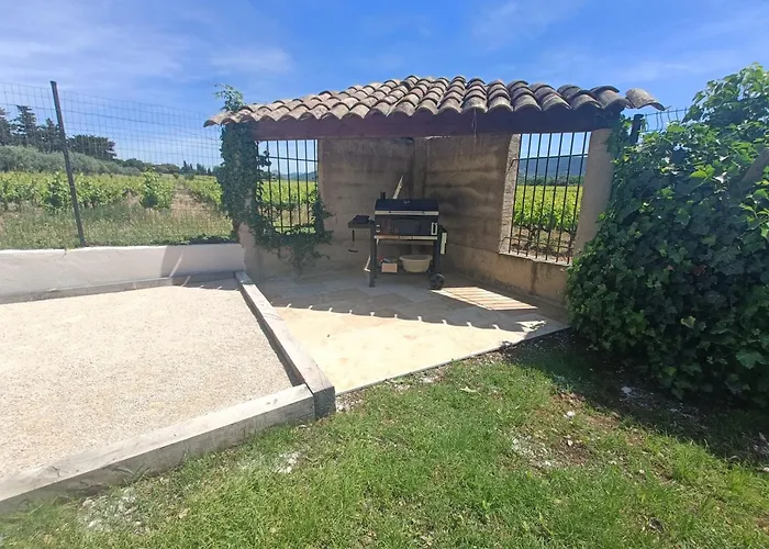Private Villas in Sablet