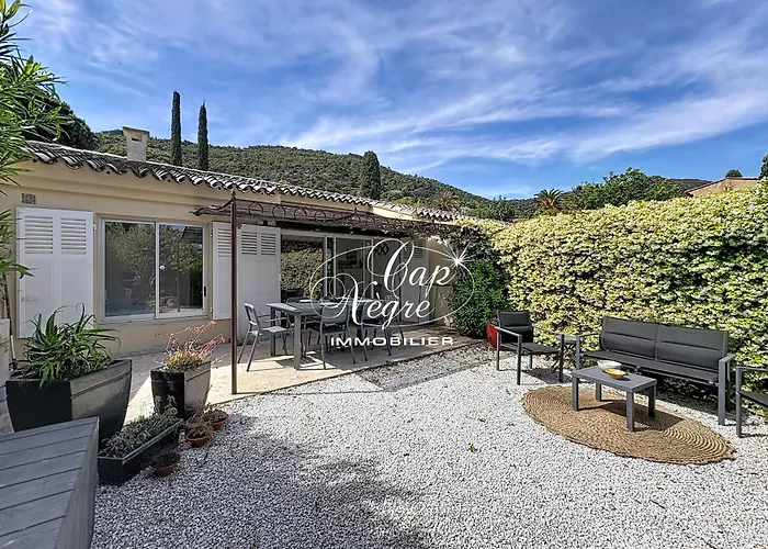 Private Villas in Rayol-Canadel-sur-Mer
