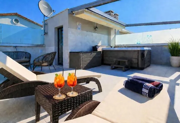 Private Villas in Novigrad (Istria)