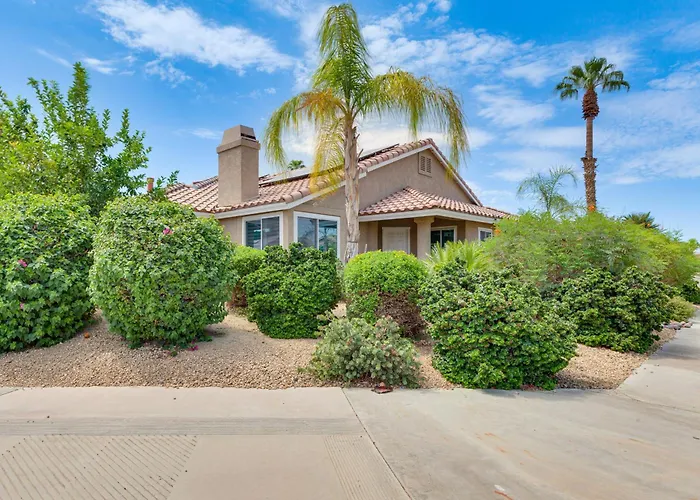 Private Villas in Indian Wells
