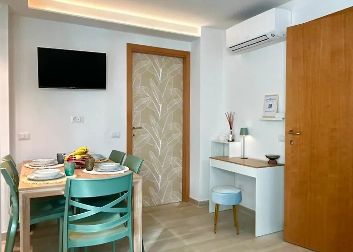 Private Villas in San Felice Circeo