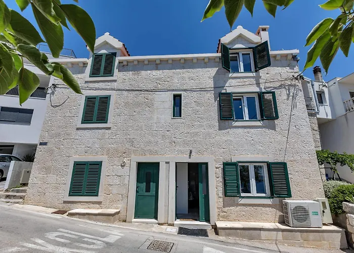 Private Villas in Brela