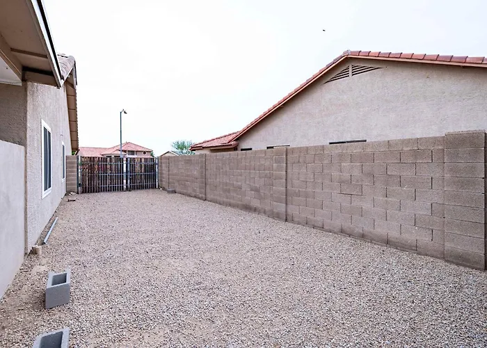 Private Villas in Glendale