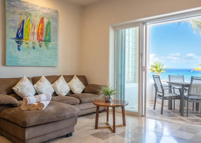 Private Villas in Puerto Aventuras