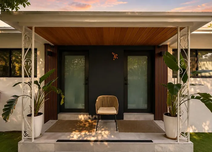 Private Villas in Doral