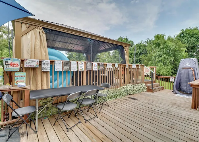 Private Villas in Saint Charles