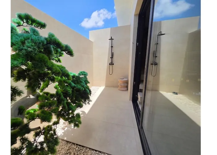 Private Villas in Meads Bay