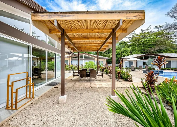 Private Villas in Playa Avellana