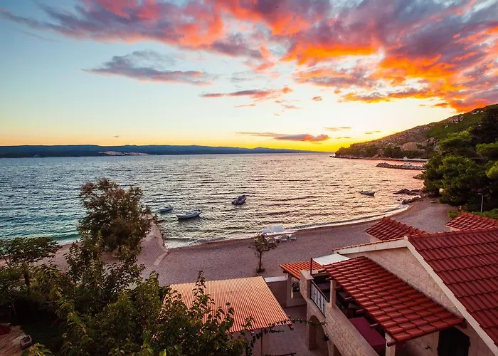Private Villas in Mimice