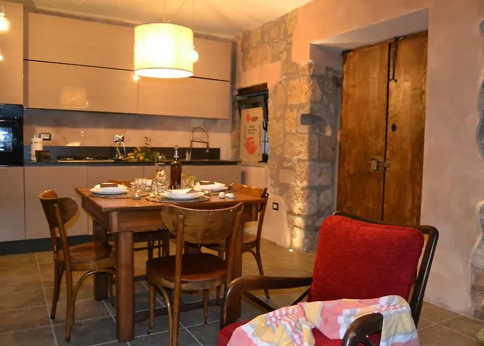Private Villas in Tuscania