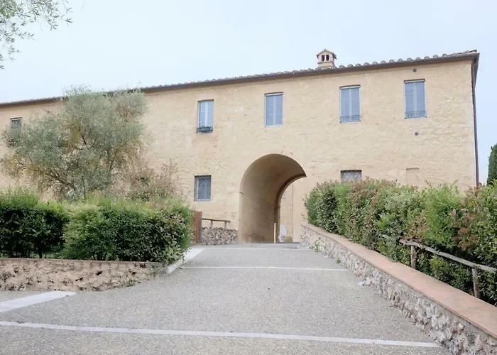 Ville private a Monteriggioni