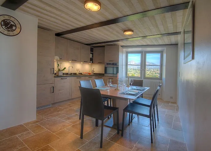 Private Villas in Saint-Paul-de-Vence