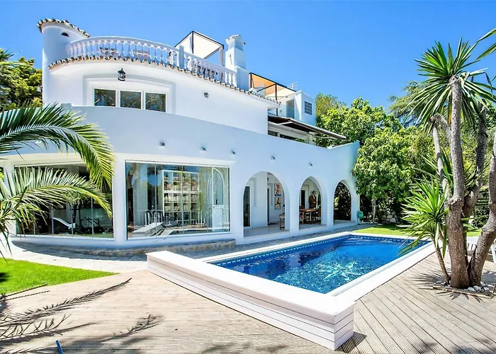Private Luxury Villa With Swimming Pool And Jacuzzi Marbella