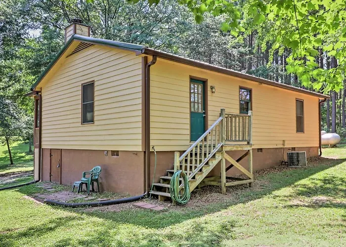 Private Villas in Pine Mountain (Harris County)