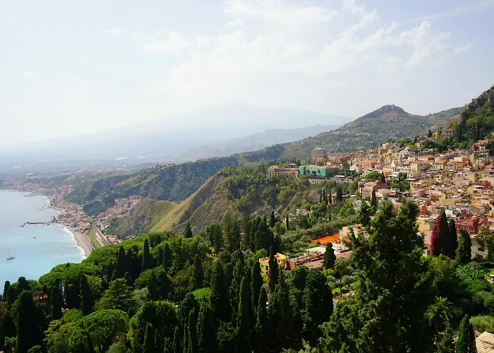 Private Villas in Taormina