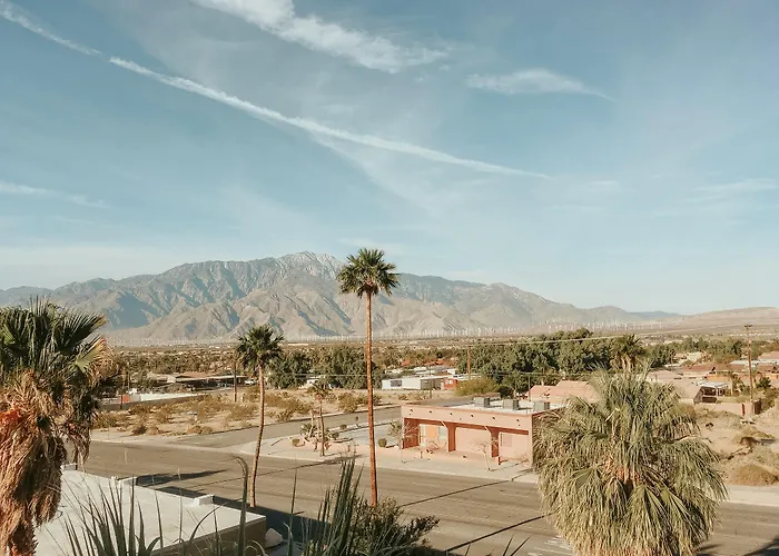Private Villas in Palm Springs